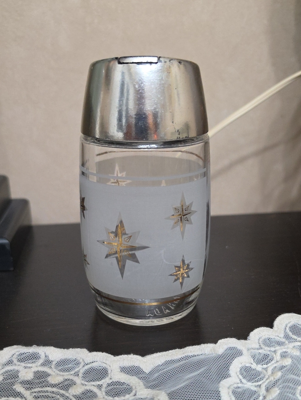 Vtg 1960 Starburst Glass Sugar Shaker with Silver Cap - Clear and Gold Canada